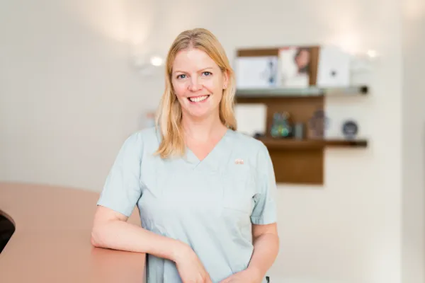 Team der Hautärztinnen Dr. Anna Brandenburg in Hamburg – Dermatologische Privatpraxis für Hautgesundheit und Ästhetik.