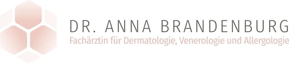 Logo der Hautarztpraxis Dr. Anna Brandenburg in Hamburg – Partner- und Qualitätsnachweise im Bereich Dermatologie und Ästhetik.