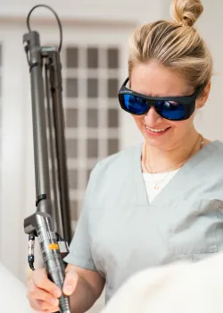 Moderne Lasermedizin Hamburg für Haut und Schönheit bei Dr. Anna Brandenburg