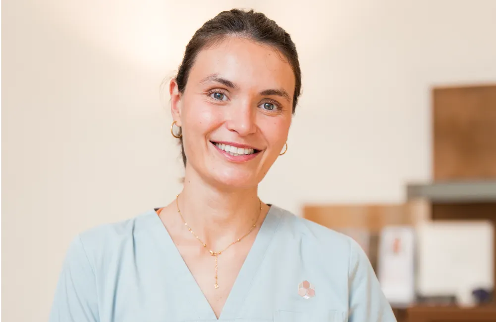 Lena Ostermann vom Team der Dermatologischen Privatpraxis Dr. Anna Brandenburg in Hamburg