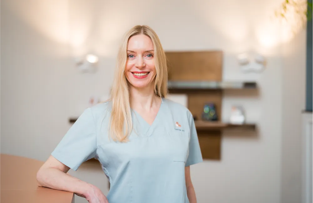 Nathalie Manthey vom Praxisteam der Dermatologischen Privatpraxis Dr. Anna Brandenburg, Hautarzt Hamburg