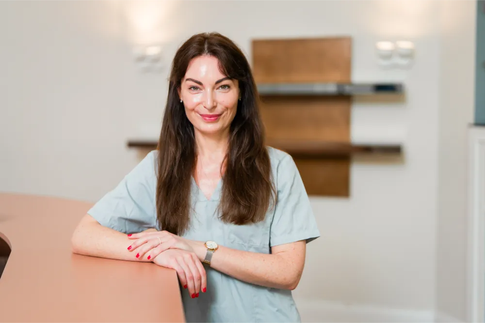 Maxine Jahns vom Team der Dermatologischen Privatpraxis Dr. Anna Brandenburg in Hamburg
